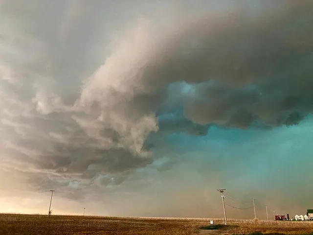 Incoming storm, Kansas